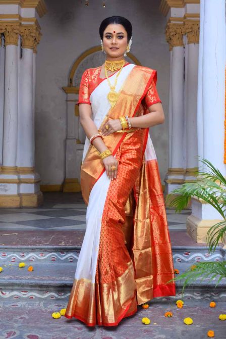 Pure Kanjivaram Silk Saree at best price in Chennai by Mohan